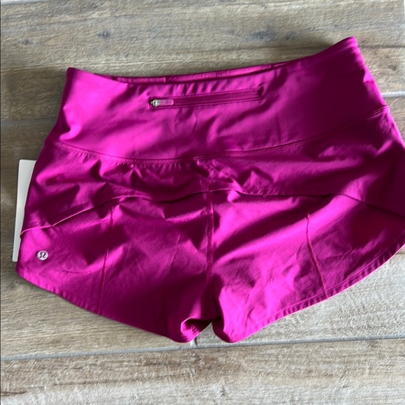 lululemon athletica Women's Pink Shorts - Picture 5 of 7